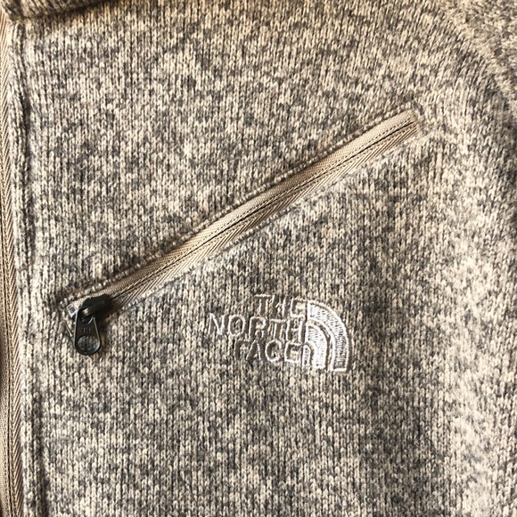 The North Face | Men’s quarter zip pullover - Picture 3 of 4